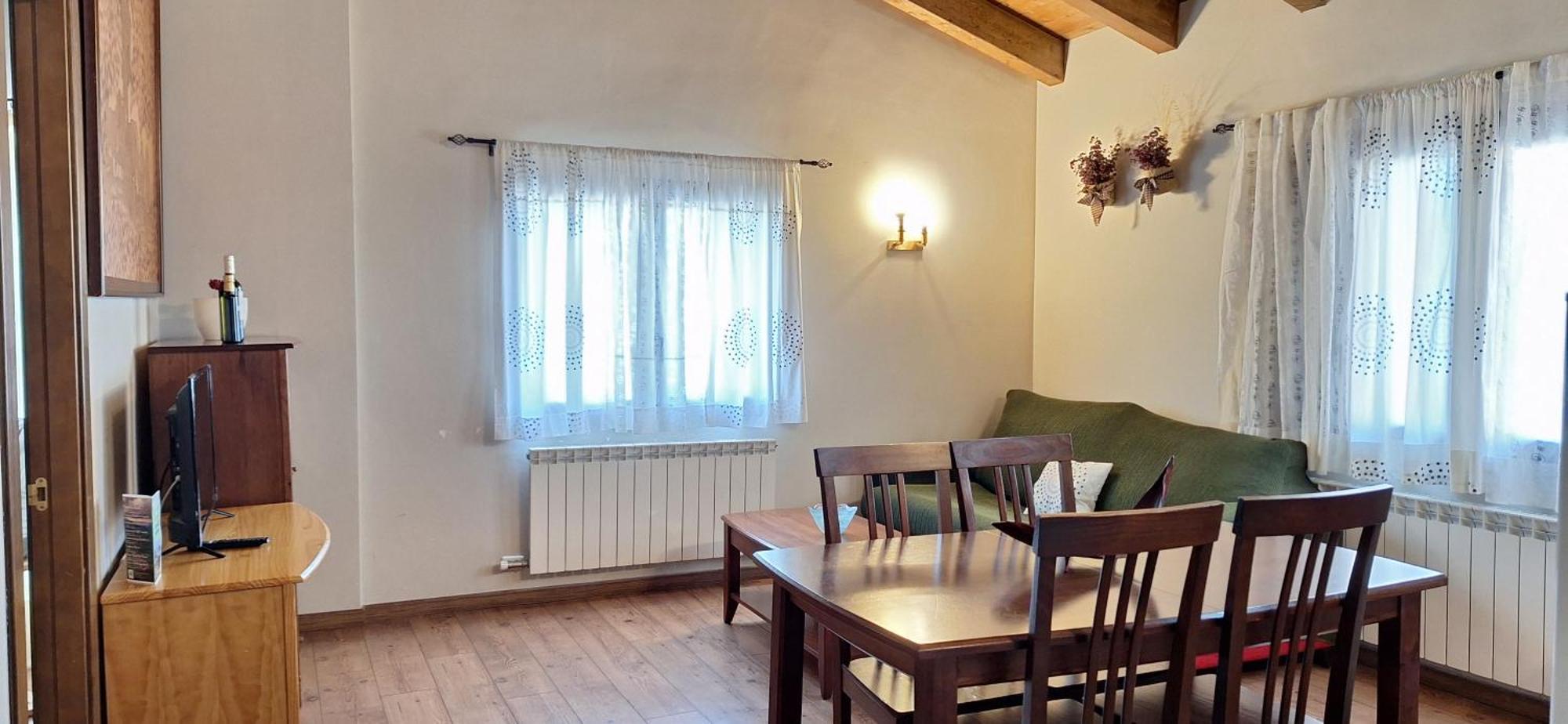 Apartamentos Turisticos Batlle Laspaúles Esterno foto