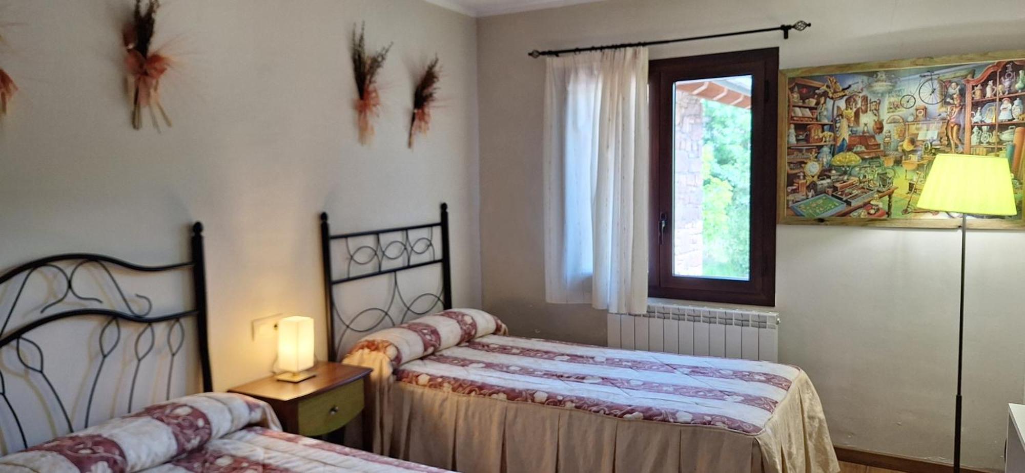 Apartamentos Turisticos Batlle Laspaúles Esterno foto